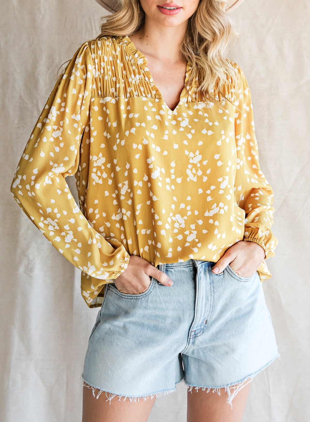 Blouses for Women Long Sleeve V Neck Smocked Tops Casual Boho Floral Print Chiffon Blouse Shirts Yellow M