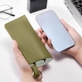 thumbnail image 4 of Estuche portátil de piel sintética para gafas con llavero – Estuche suave para gafas de sol para hombres y mujeres, organizador de gafas para viajes y uso diario., 4 of 6