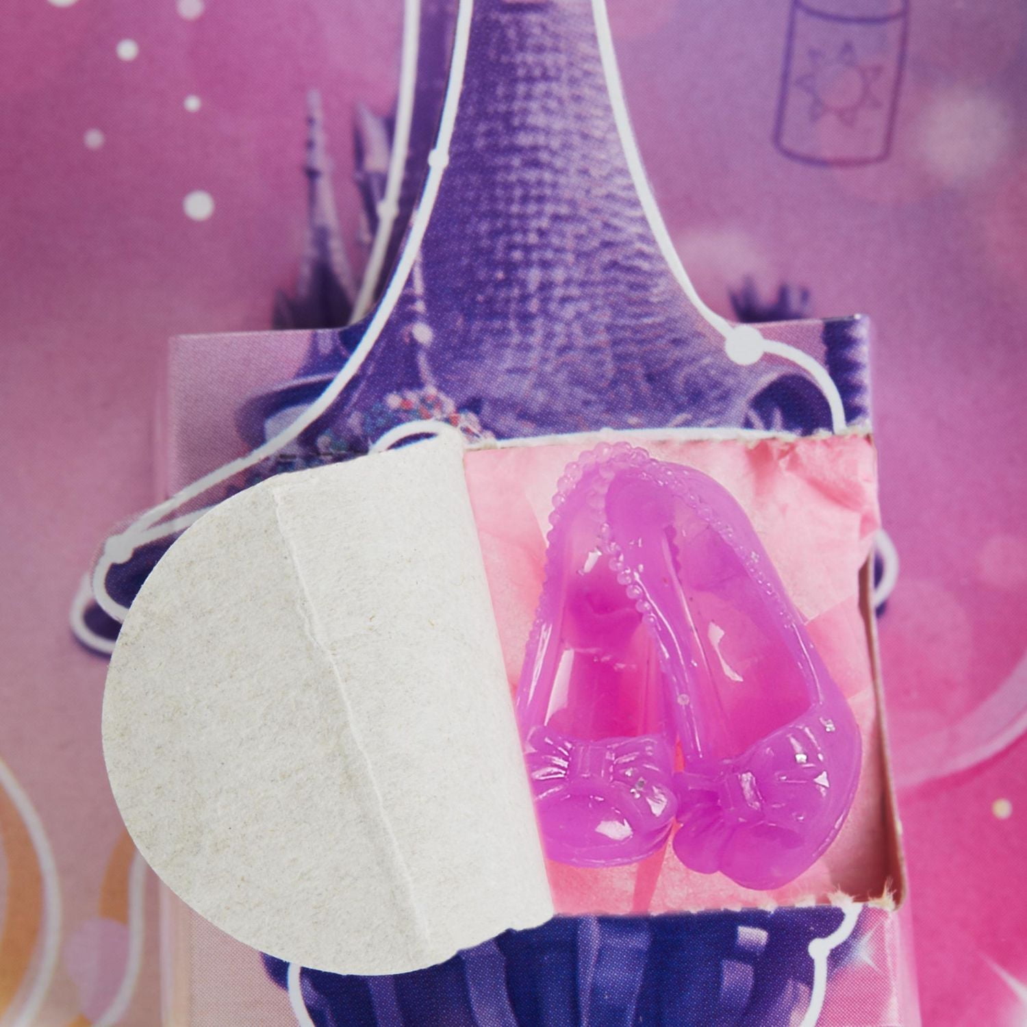 Disney Princess Style Surprise Rapunzel Fashion Doll, 10 Fashions and Accessories, Toy for Girls 3 Years Old and Up