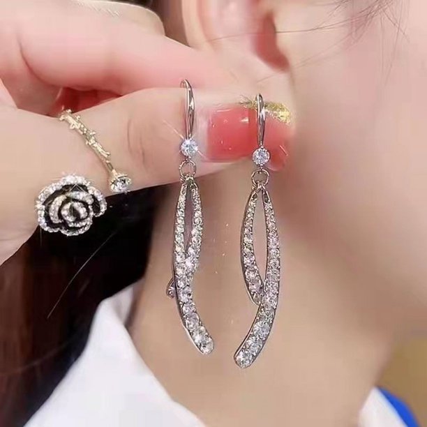 Pendientes de cola de pez con cruz de circón de alta calidad, ligeros, de lujo, elegantes, con cara modificada para celebridades de Internet, joyería ligera para las orejas
