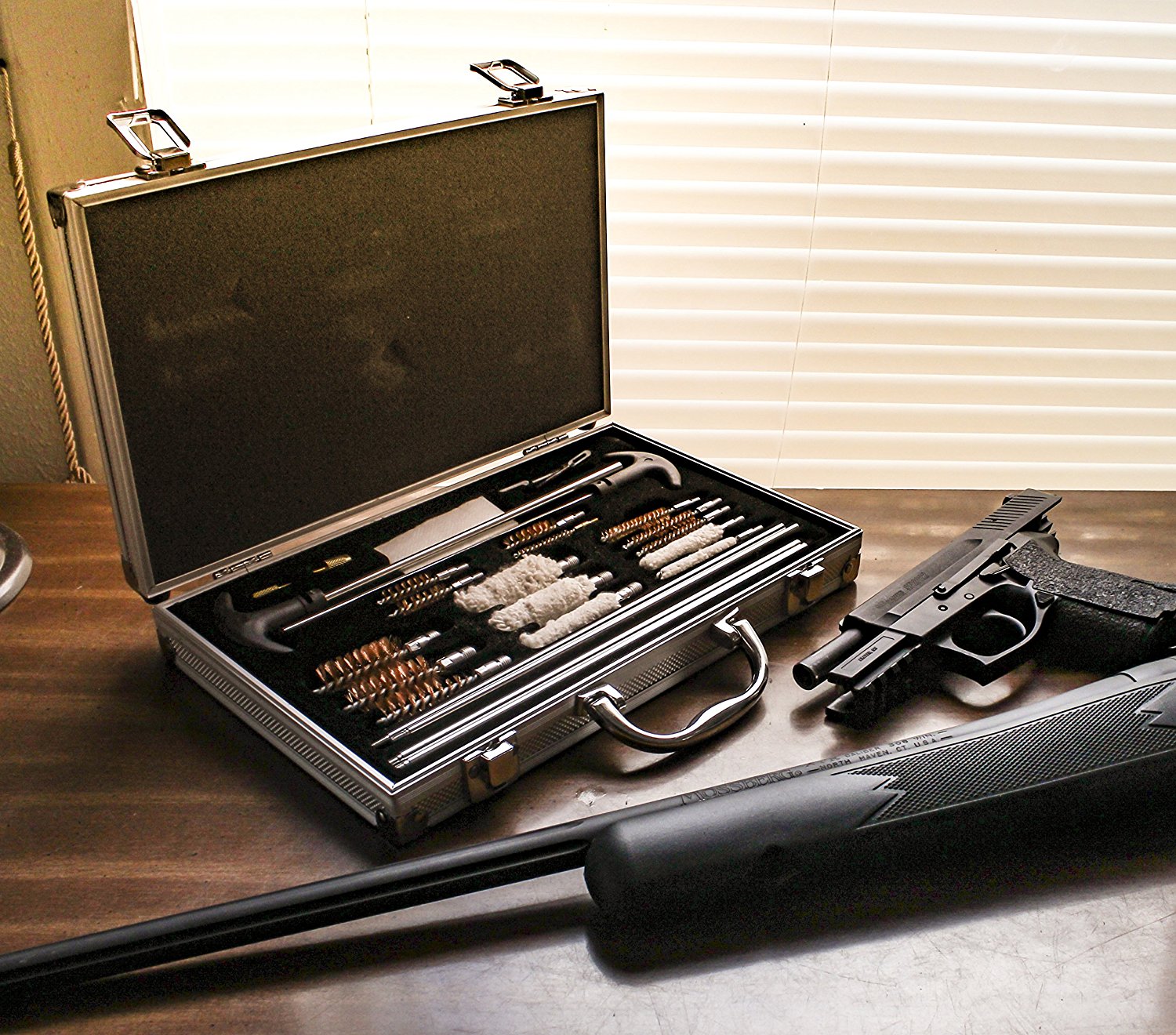 Zimtown Universal Gun Cleaning Kit Pistol Rifle Shotgun Firearm Cleaner 126pc Outdoor