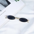 thumbnail image 2 of Gafas de sol ovaladas pequeñas vintage para mujer - Marco de metal delgado - Lente negra + marco dorado Hugo Gafas de sol esbeltas ovaladas, 2 of 7