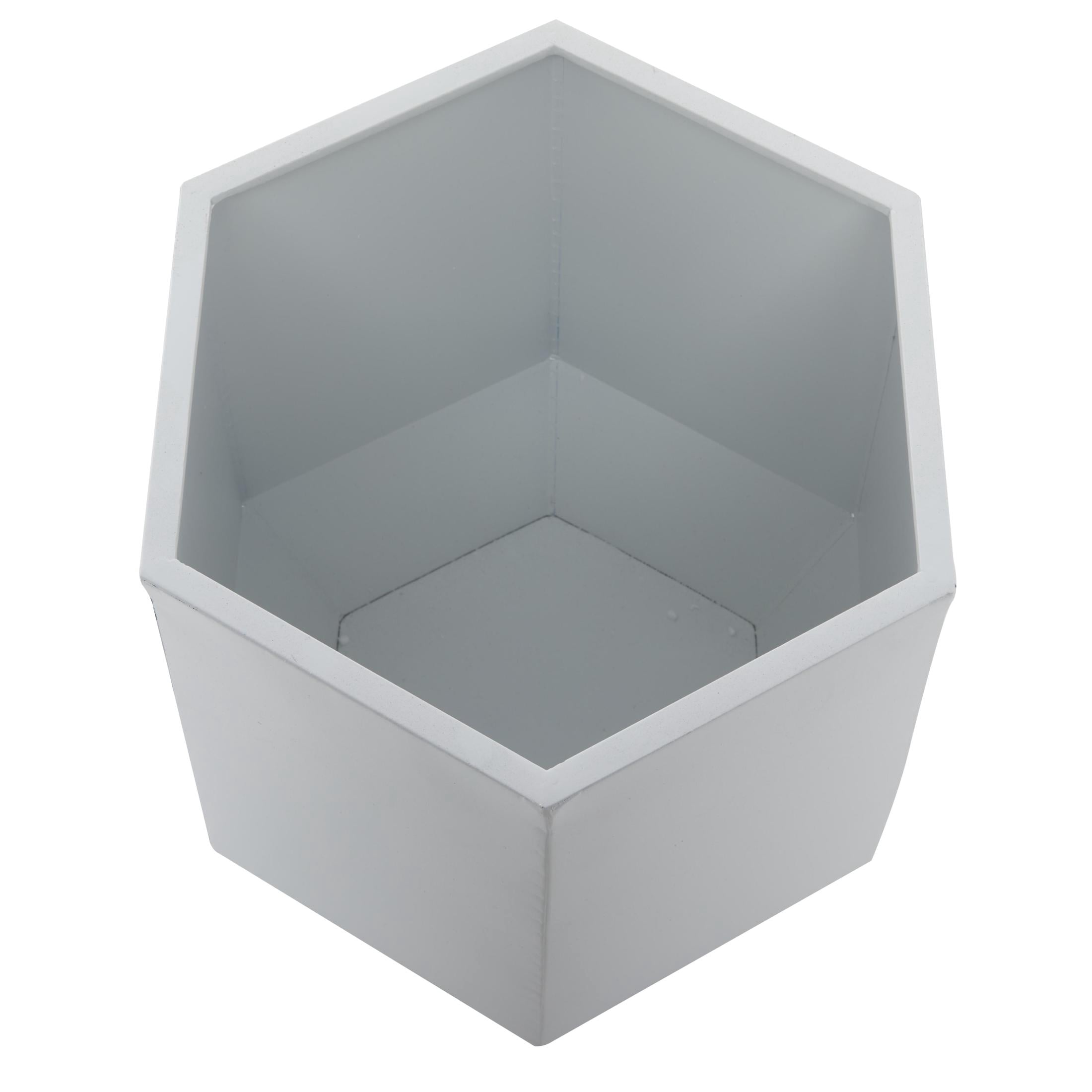 CosmoLiving by Cosmopolitan White Metal Geometric Hexagon Indoor Outdoor Planter, Set of 3 20", 16", 10"W