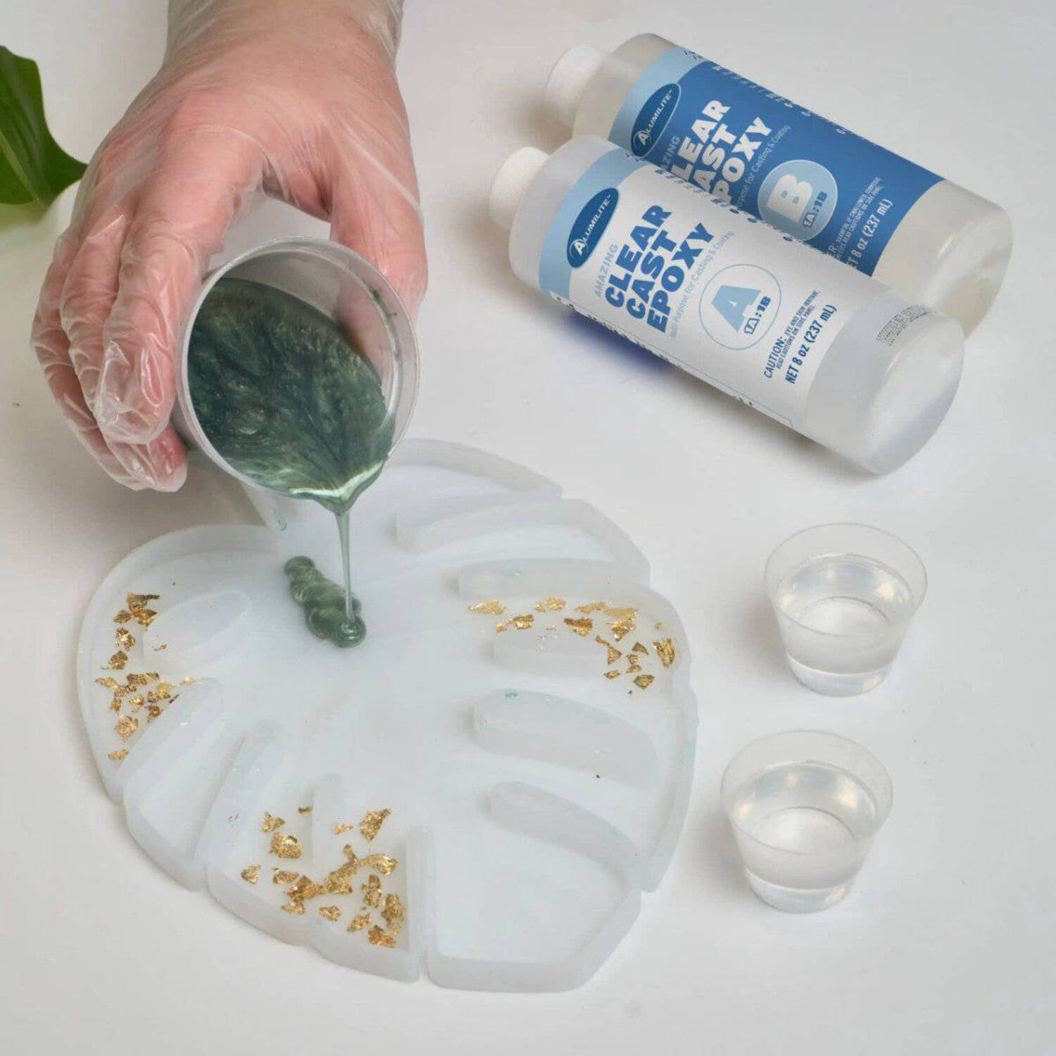 Alumilite Amazing Clear Cast Epoxy Resin Kit for Casting, Coating and Molding Art and Crafts, High-Gloss Plastic Finish, Easy-Pour Countertop and Encapsulation - 2 Gal (1 Gal Part A + 1 Gal Part B)