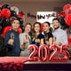 thumbnail image 5 of Globos Vicduotex rojos y negros, 60 unidades, 30 cm, con confeti, 5 of 7