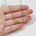 thumbnail image 4 of Collar con colgante de número de año de nacimiento, collar de acero inoxidable con número de oro y cumpleaños, joyería de cadena para mujer y niña Xemadio LRWJ198-11, 4 of 6