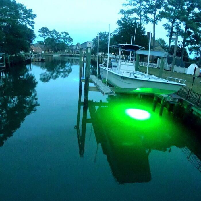 Underwater White LED Fishing Light for Docks. 16000 Lumens, 120