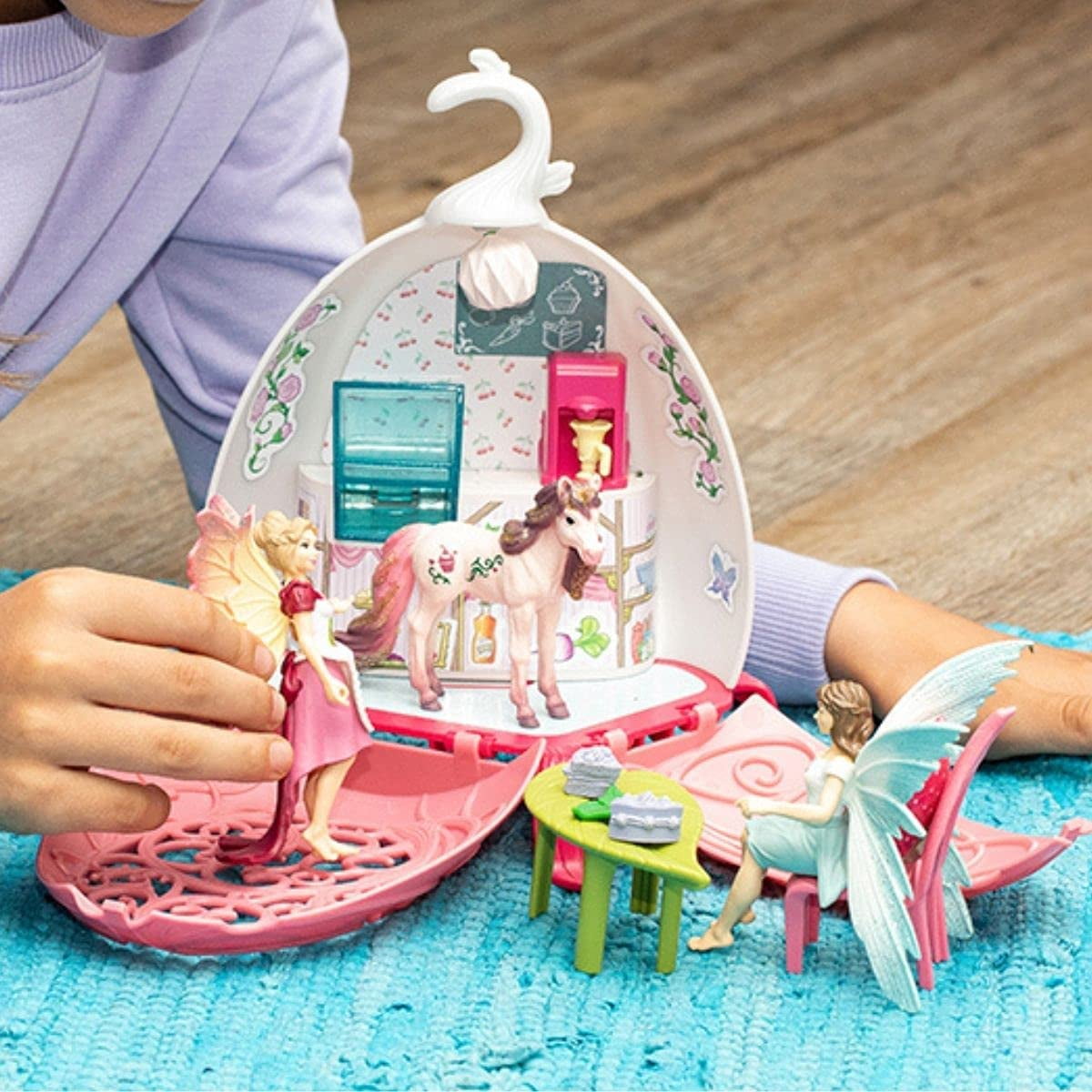 Free Shipping! Schleich - Bayala: The Fairy Café Blossom Free Shipping! Schleich - Bayala: The Fairy Café Blossom