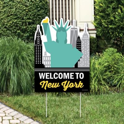 Nyc Cityscape Party Decorations New York City Party Welcome Yard Sign Walmart Com Walmart Com