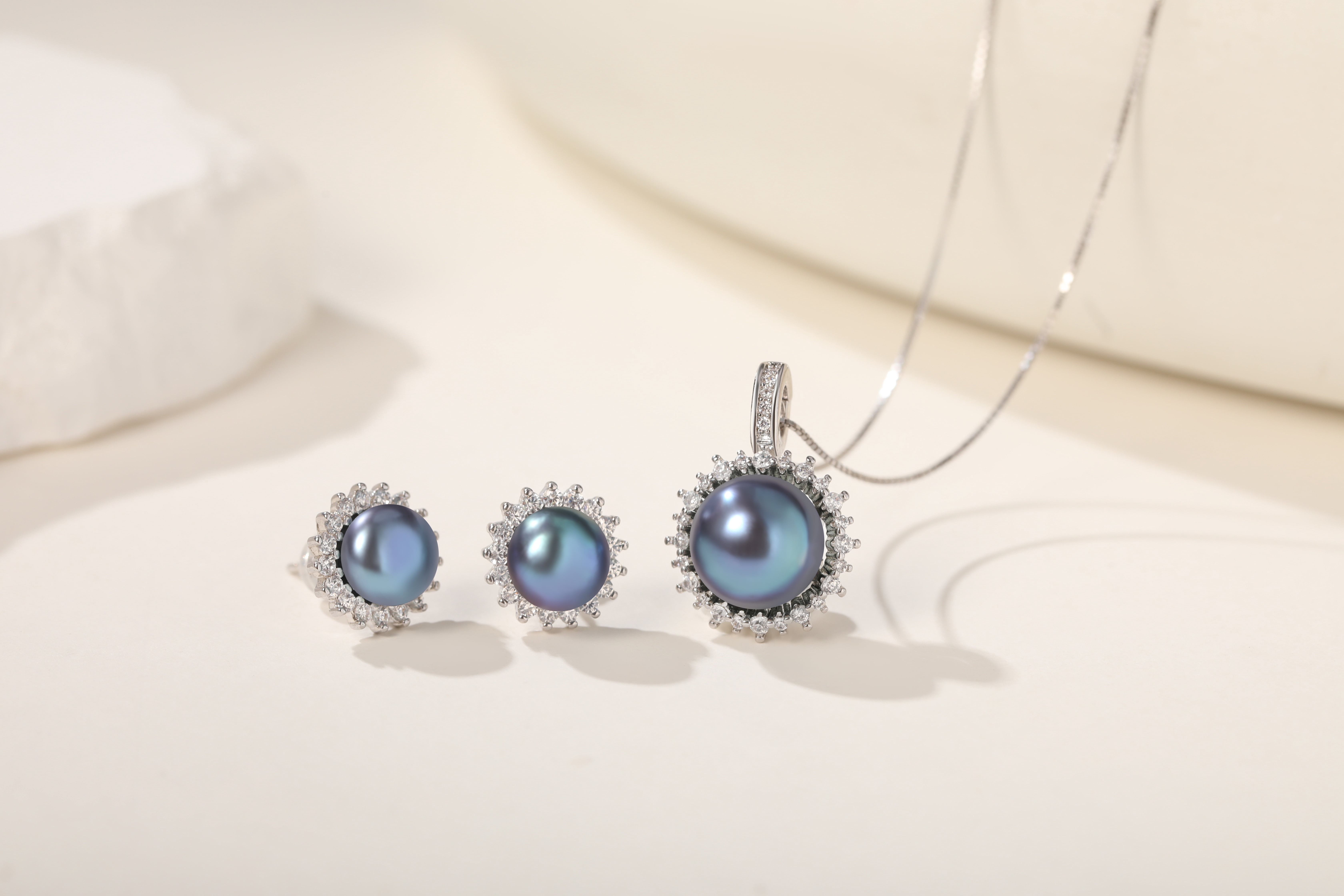 YAMI10-11mm Black Pearl Necklace and Earring Set, Sunflower Design, 925 Sterling Silver Cultured Pearl Jewelry Gift for Women