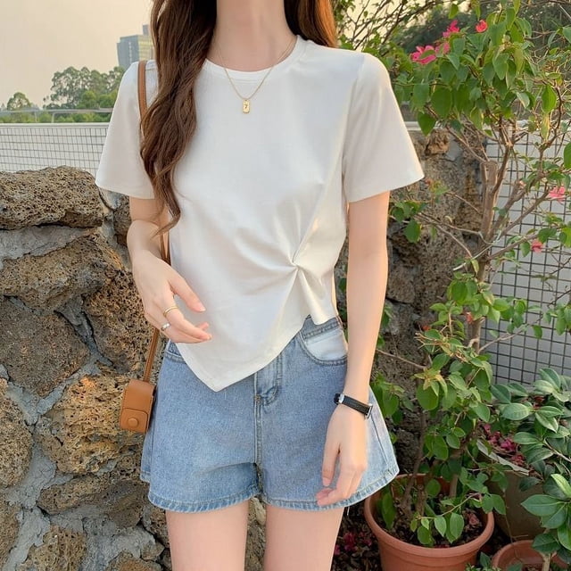 Blusa de cintura alta de manga corta para mujer, camisa Irregular suave y única llamativa para mujer