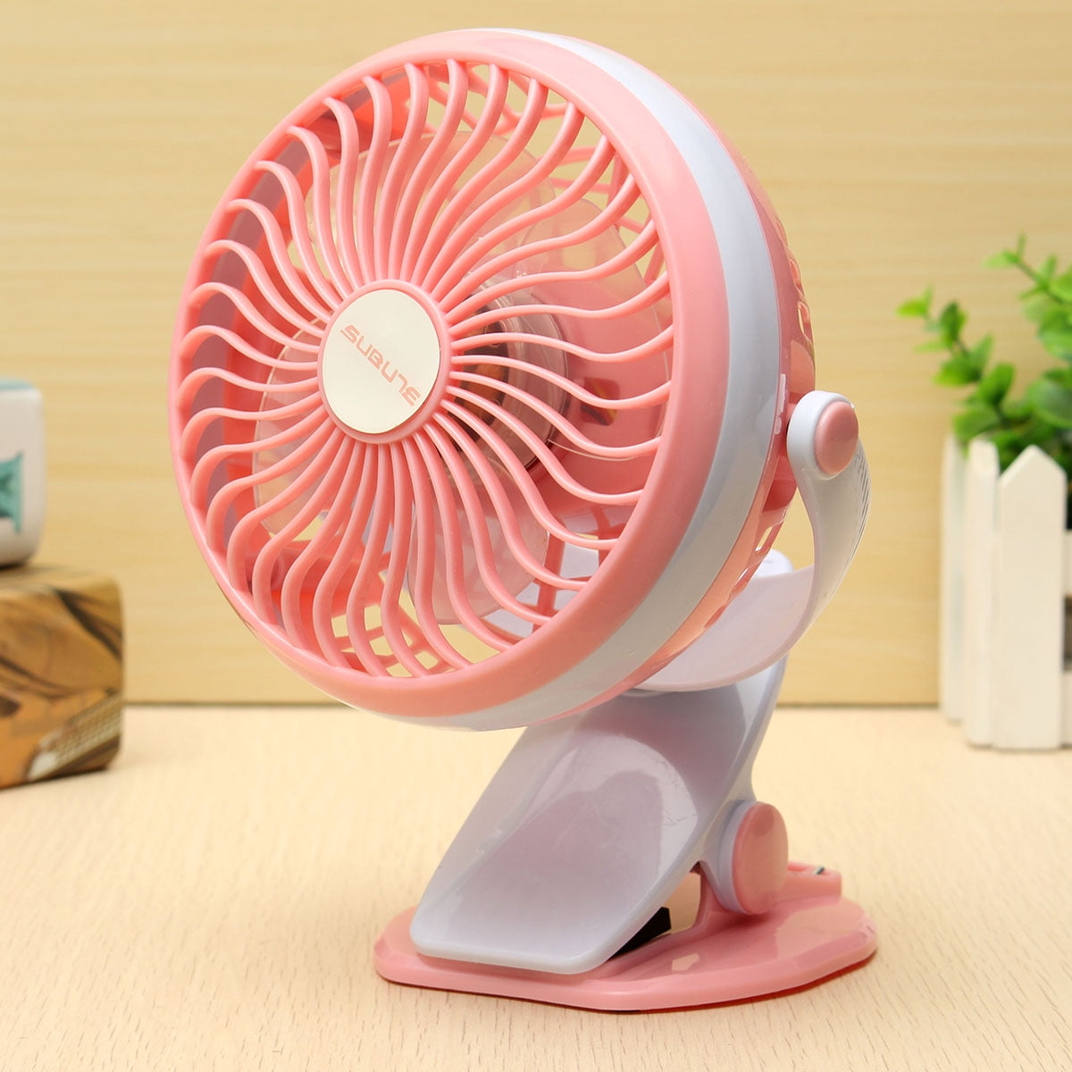 USB Portable Mini Fan Clip Style Fan With Rechargeable Lithium Battery