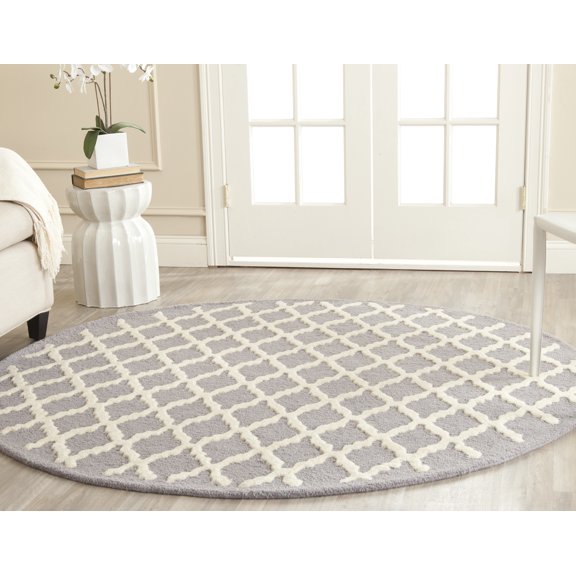 SAFAVIEH Cambridge Karen Geometric Wool Area Rug, Silver/Ivory, 6' x 6' Round