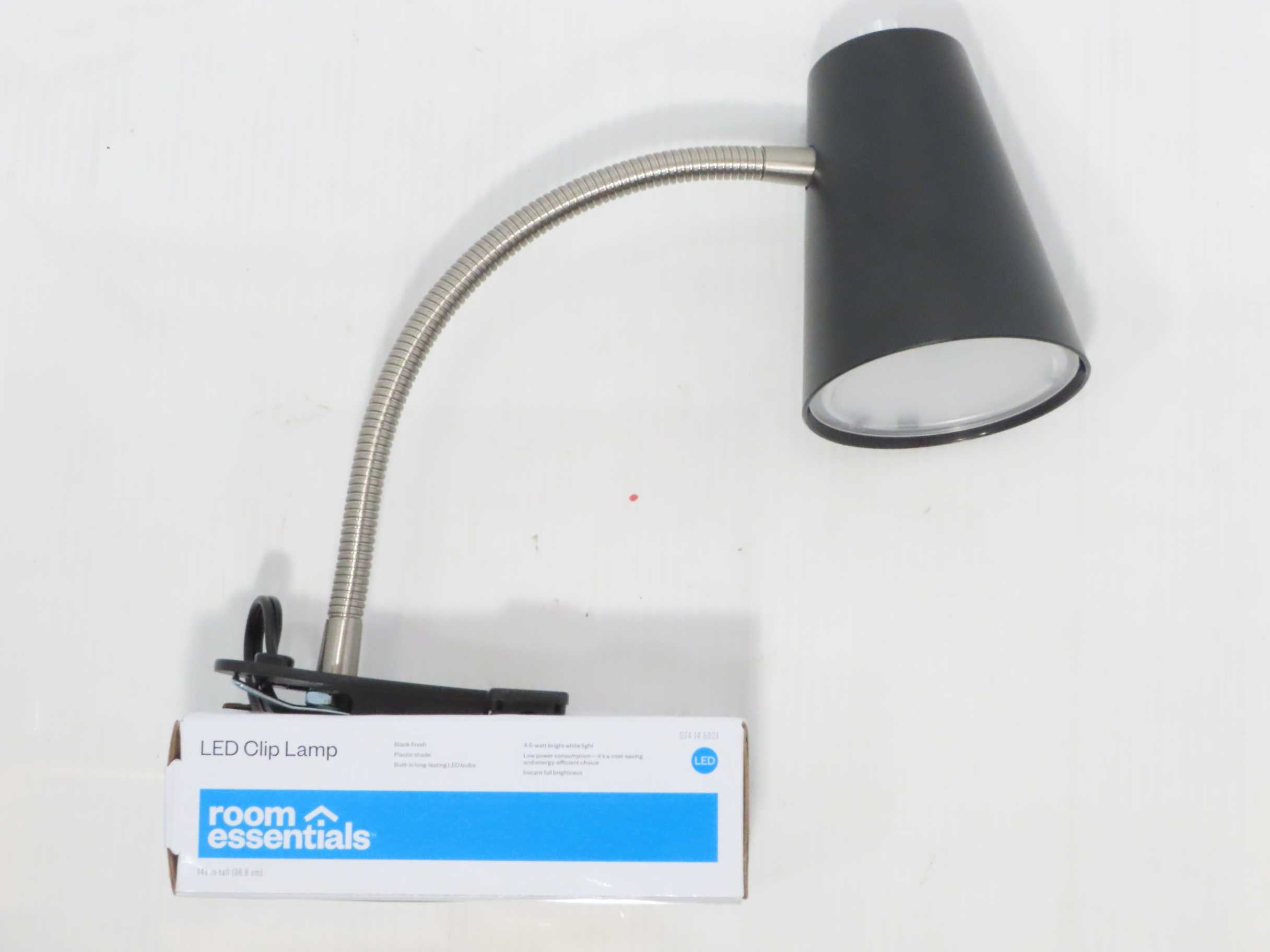 room essentials led clip lamp