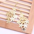 thumbnail image 1 of Vonky Petites Boucles d'Oreilles Fleur Femmes Filles Clous d'Oreilles Bijoux Femmes Boucles d'Oreilles en Cuivre Boucles d'Oreilles Pendantes en Cuivre Bijoux, 1 of 3