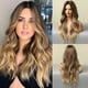thumbnail image 1 of Pelucas rubias ombre para mujeres pelucas rubias largas pelucas rubias onduladas onduladas de peluca de peluca mediana ondulada para fiestas diarias (rubia ombre) esquí esquí Gafas de esquí, 1 of 5