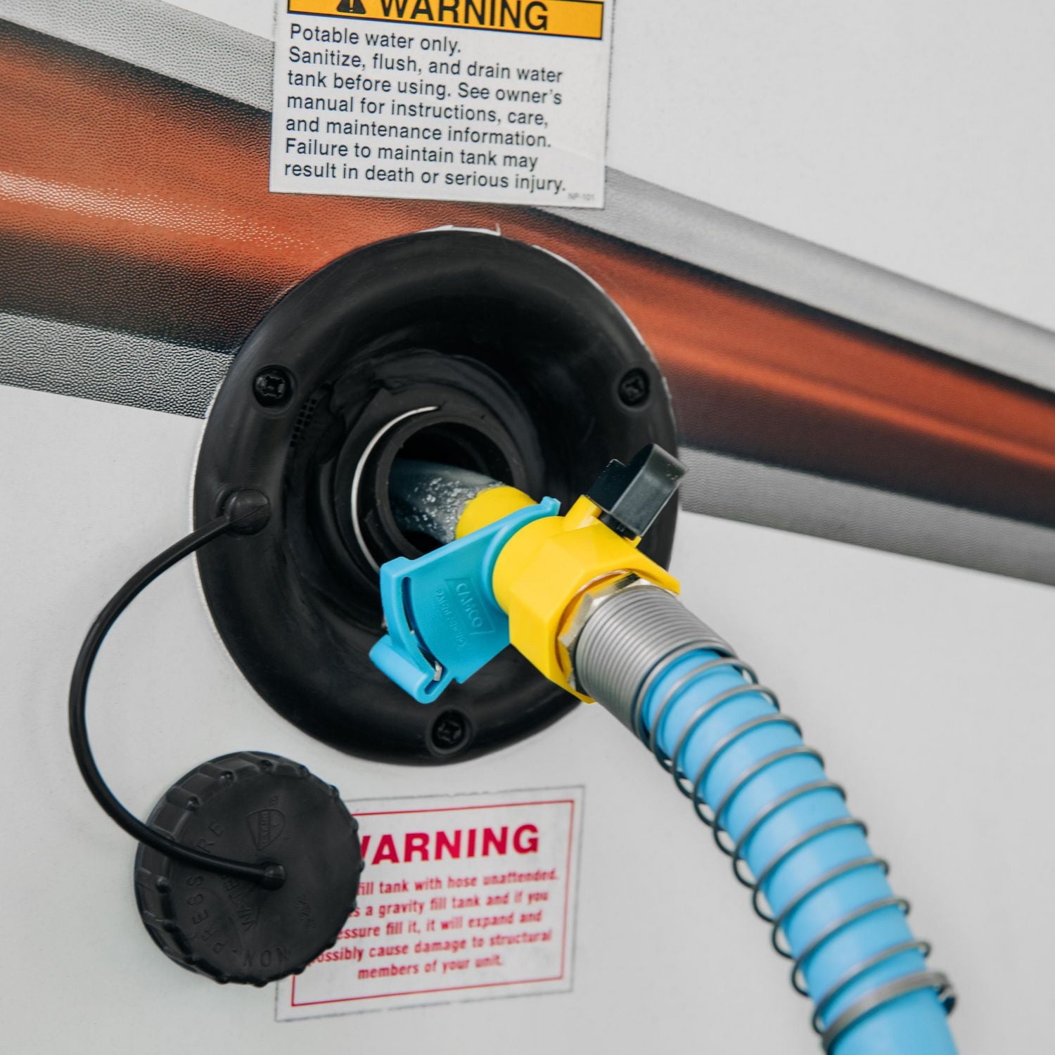 Camco 40003 Water Tank Filler, With shut-off valve