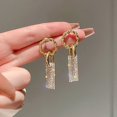 thumbnail image 3 of pendientes mujer pendientes verano 2022 pendientes originales y divertidos pendientes laPendientes de gota de cristal cuadrados para Mujer, joyería de boda de Color dorado brillante, aretes colgantes, 3 of 4