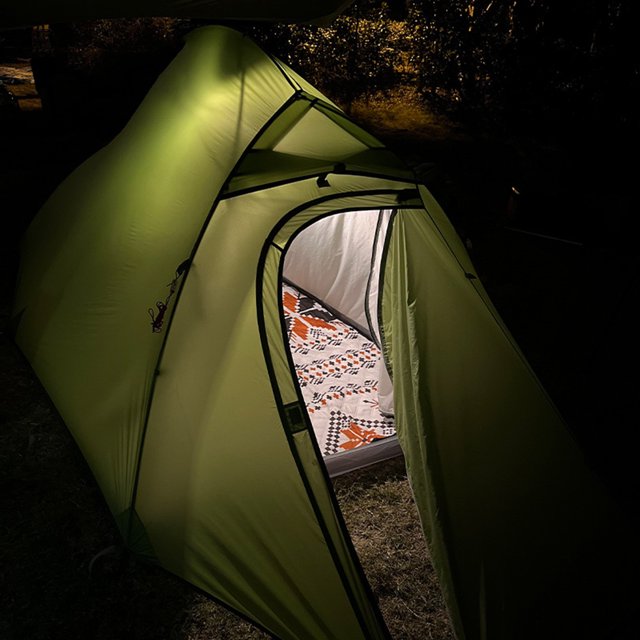 Carpa Para Camping Tienda de campaña ultraligera Tienda de campaña al aire libre a prueba de viento Impermeable Camping Senderismo Refugio Sywqhk Para Estrenar