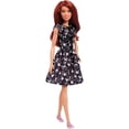 thumbnail image 2 of Muñeca Barbie Fashionistas Viendo Estrellas, 2 of 3