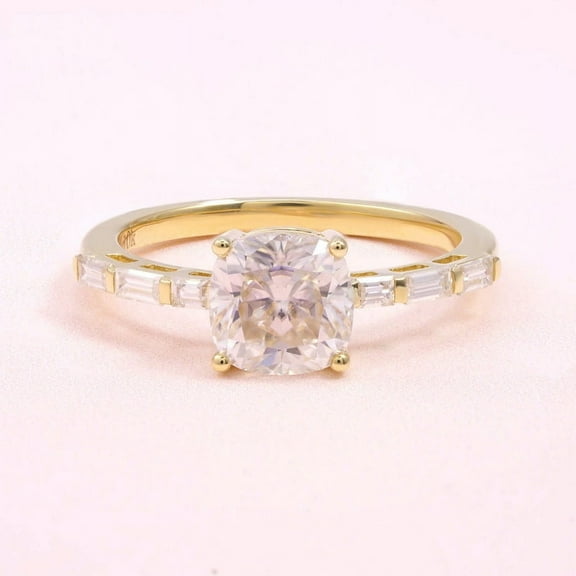 solitaire jewels 1.5CT Cushion Moissanit Solitaire Engagement Ring For Women, 14K Yellow Gold