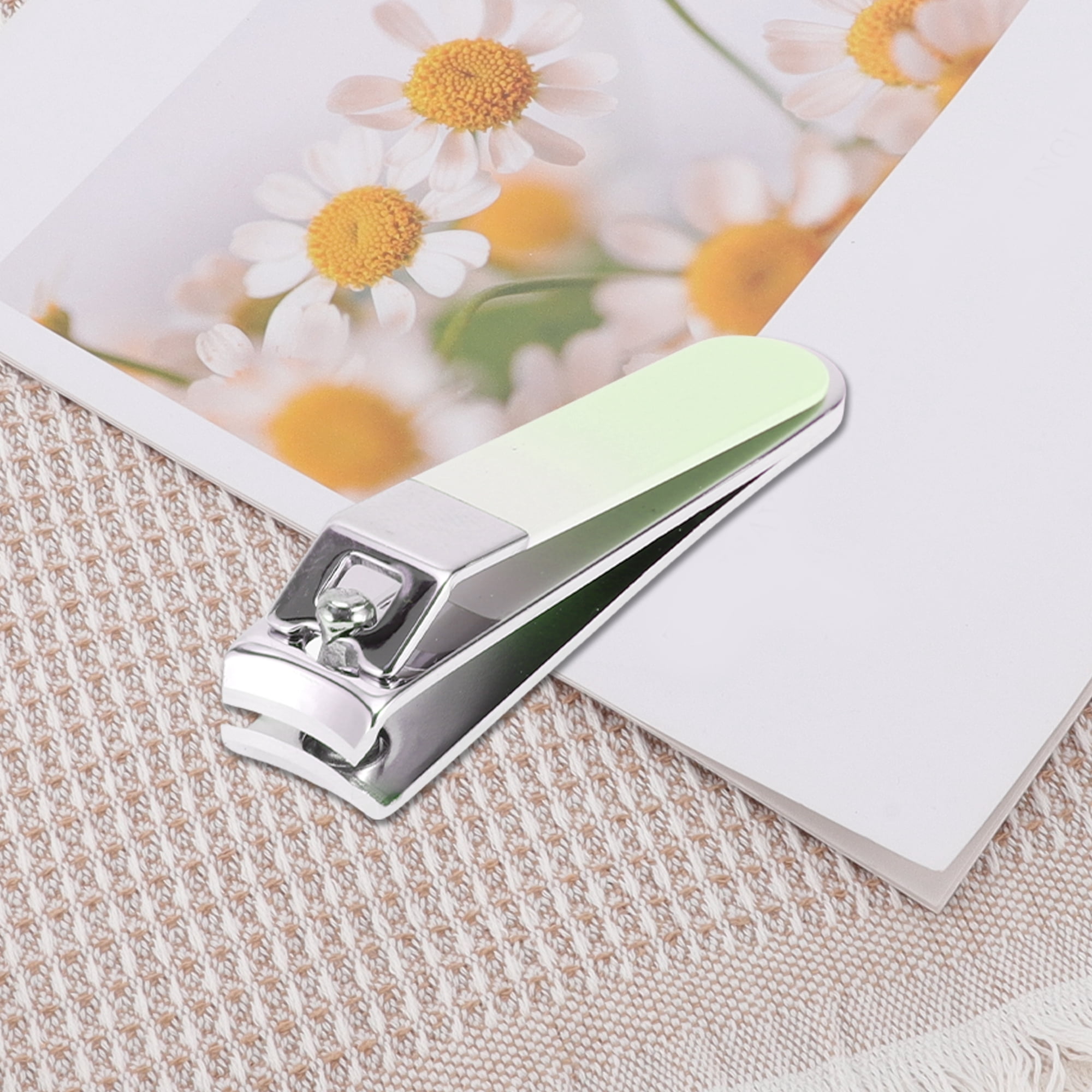 Unique Bargains 7pcs Fashion Nail Clipper Kit 2.24"x 0.47"x 0.59" Gradient Green
