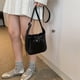 thumbnail image 4 of Bolso Mano Mini Hobo para Mujer Con Lazo Piel Sintética Color Sólido Viajes, 4 of 9