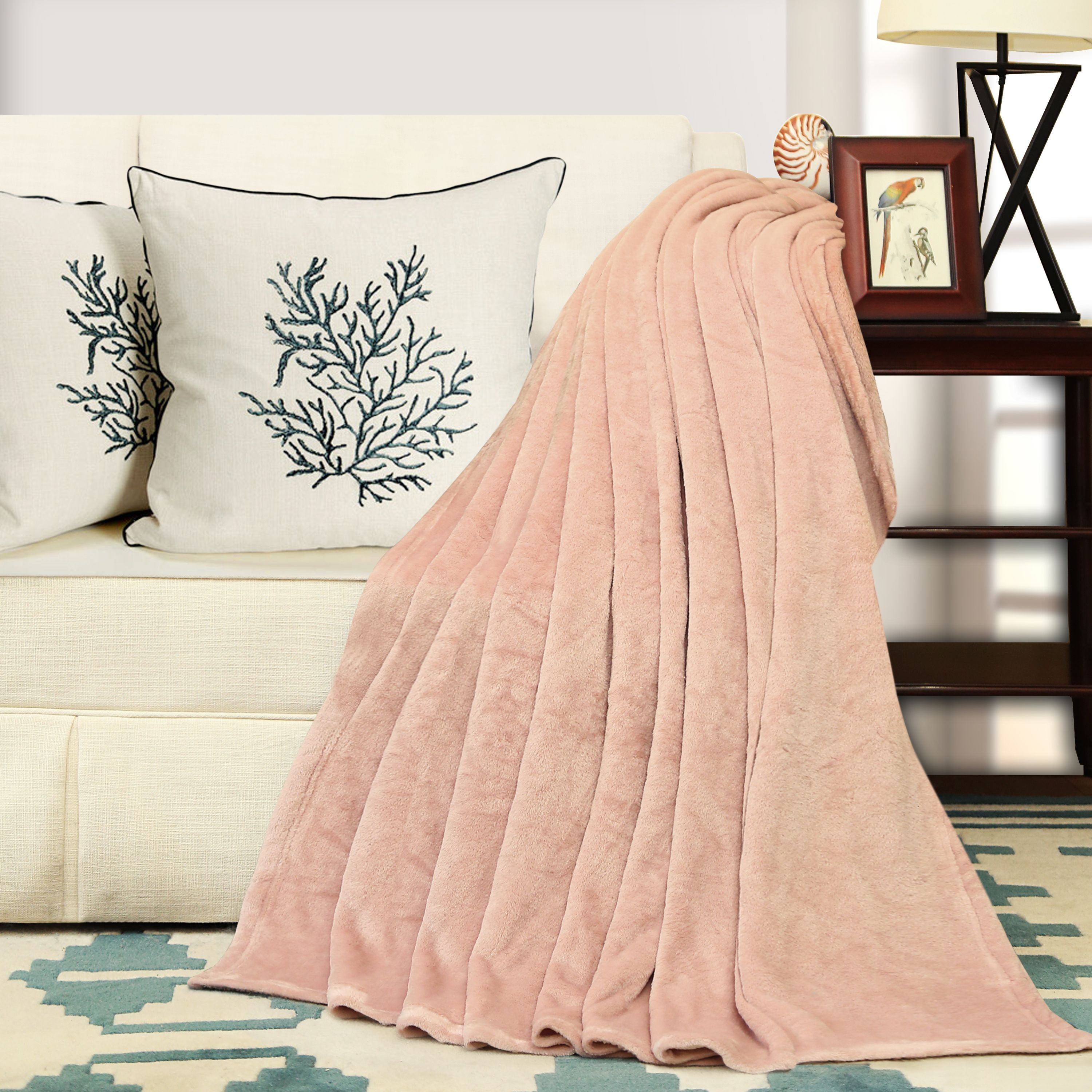Soft and Cozy AntiStatic and AntiPilling Fleece Throw Blanket