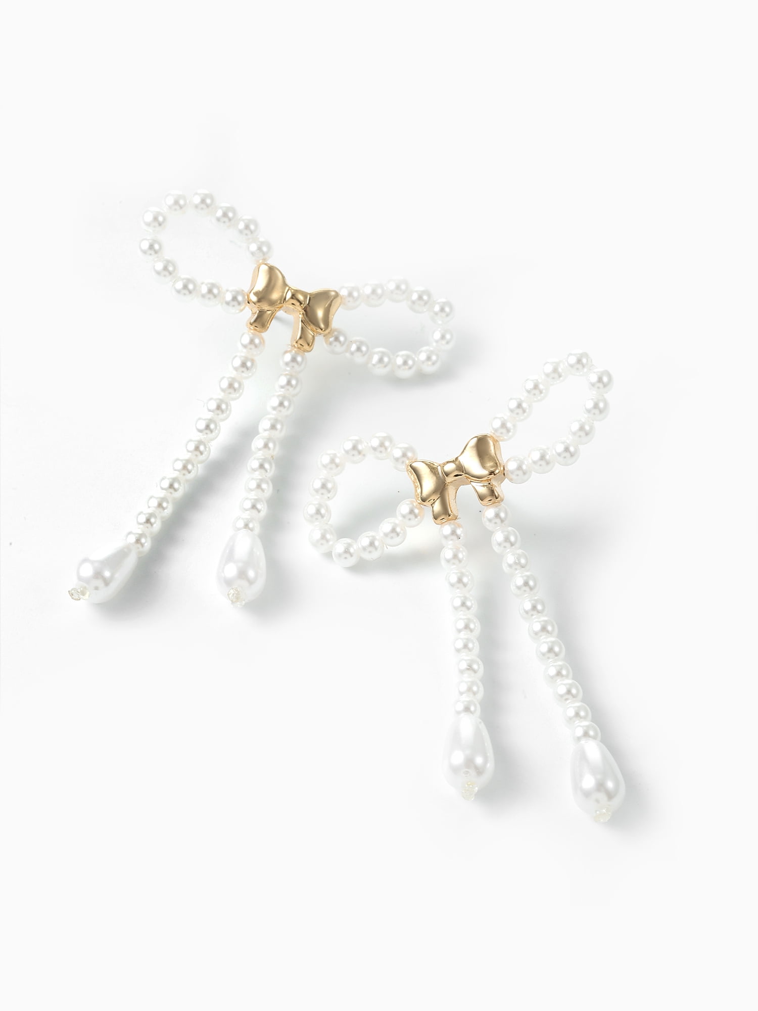 Packed Party Tied with a Bow Pearl Earrings