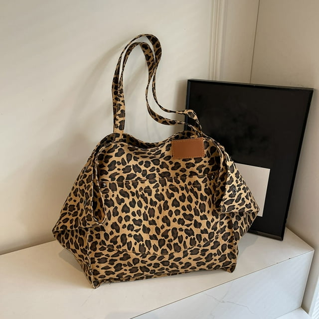 Leopard Print Tote Bags for Women Large Capacity Shoulder Bag Everyday Use Stylish Design Versatile Functionality