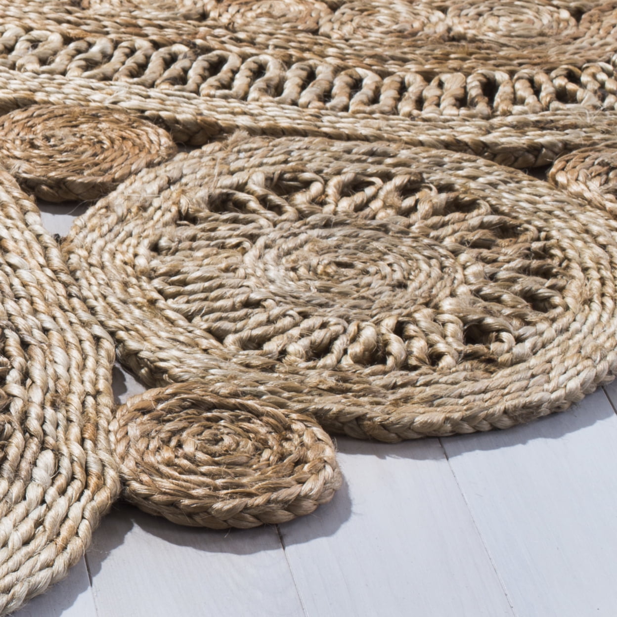 SAFAVIEH Natural Fiber Stamen Braided Jute Area Rug, Natural, 4' x 4' Round