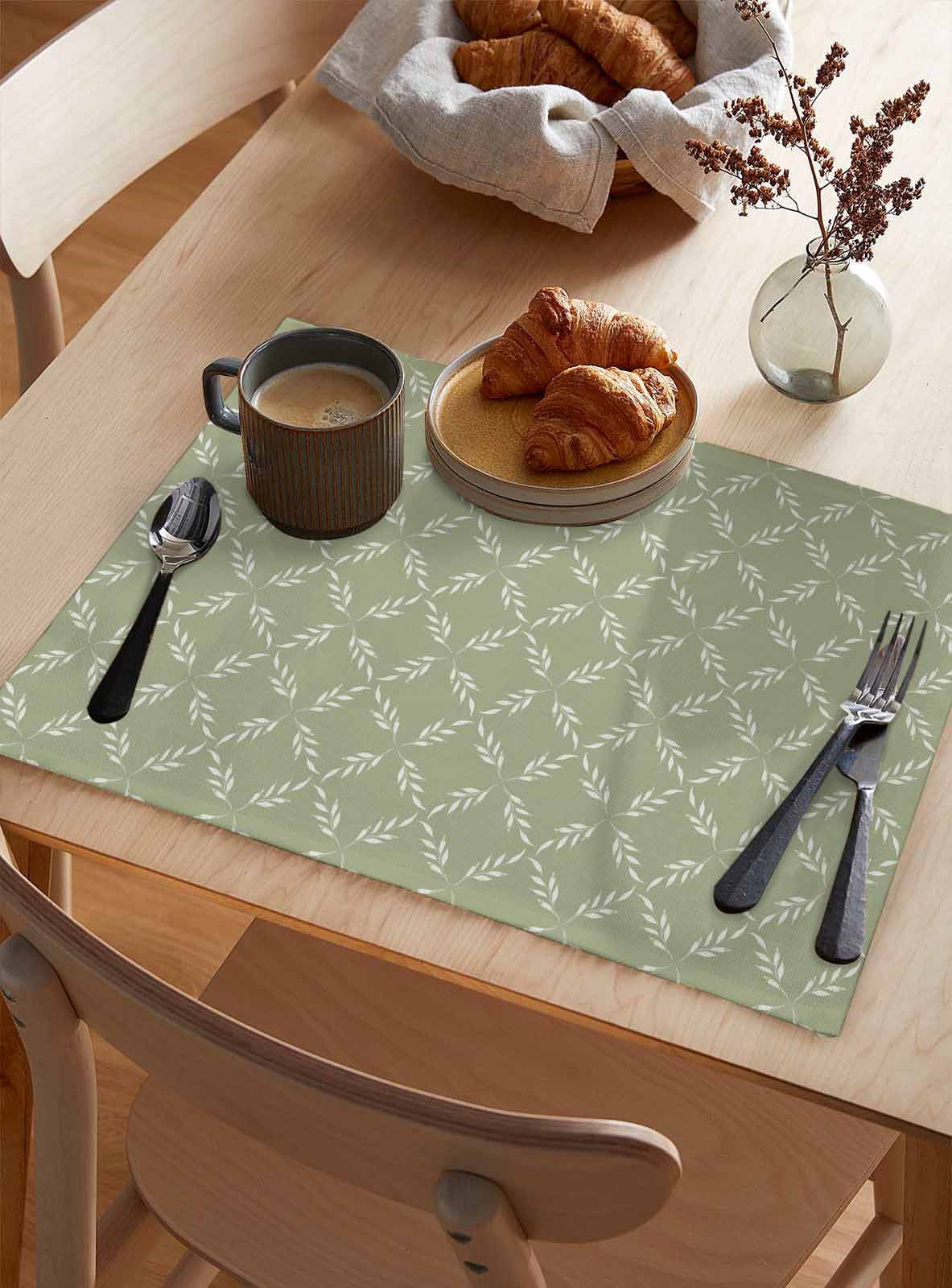 Sage Green Plaid Diamond Placemats Set of 4,Wipeable Washable Table Mats for Dining Tables,Abstract Geometric Place Mats for Kitchen Event Party Tabletop Decor
