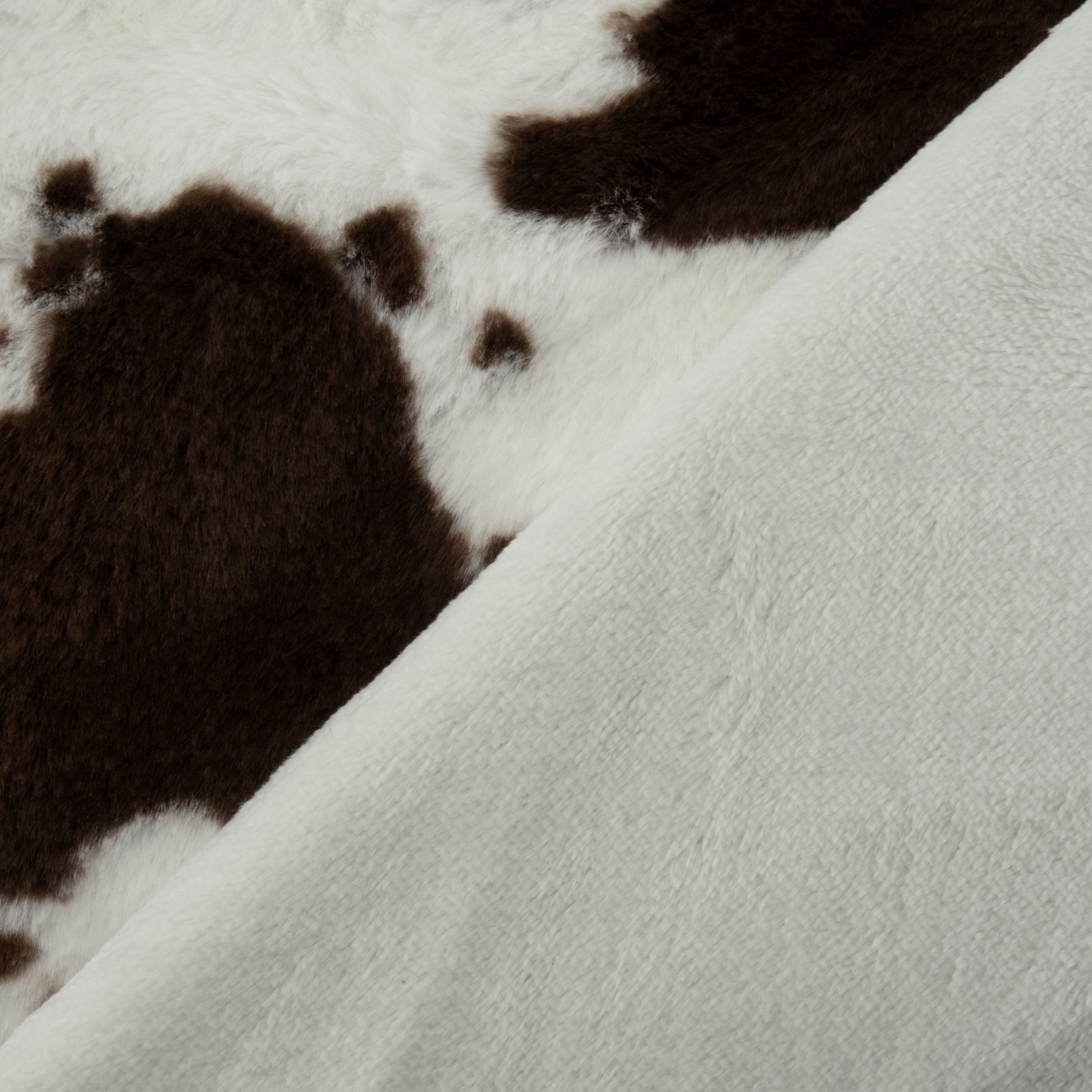 Arlee Home + Pet Waterproof Throw for Dogs and Cats