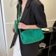 thumbnail image 3 of Nueva bolsa de lona de gran capacidad con forma de almohada, bolsa para tostadas de ocio, pequeña y sencilla, bolso de hombro de moda occidental, verde, 3 of 5