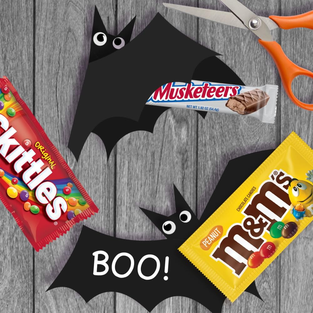 MARS M&M'S, SNICKERS, 3 MUSKETEERS, SKITTLES & STARBURST Variety Pack Full Size Bulk Candy Assortment, 56.11 oz, 30 Bars