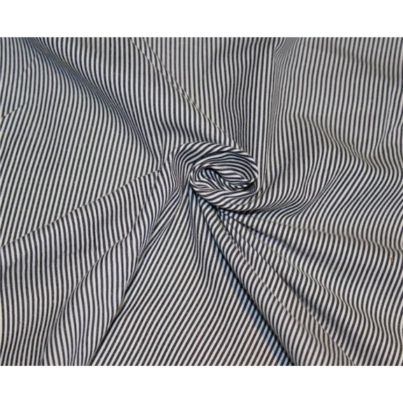 Cotton polyester shirting fabric navy blue color 60quot; wide