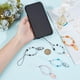 thumbnail image 3 of 6 estilos de colgantes para celular: colgante de gato, llavero portátil con cuentas de estrella y accesorios para celular., 3 of 6
