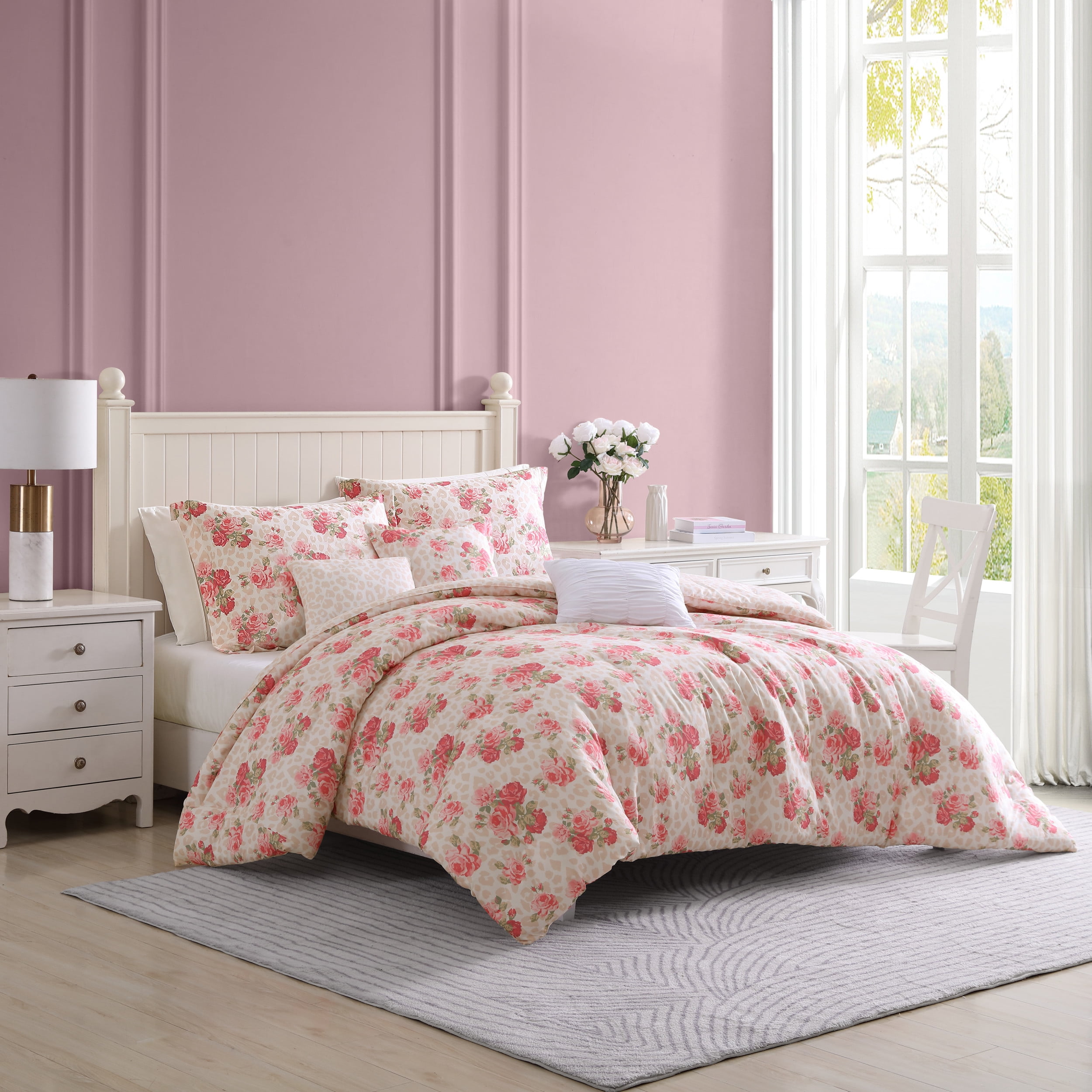 Betsey Johnson Wild Love Pink Twin Comforter Bonus Set
