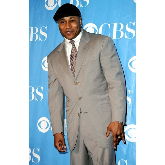 Ll Cool J At Arrivals For Cbs Tv Network Upfronts Terminal 5 New York Ny May 20 2009. Photo By Kristin