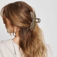 thumbnail image 1 of Pinzas para el cabello para mujer, grandes pinzas de resina plástica para el cabello, para uso diario, fiestas y reuniones, diseño elegante, cómodas, duraderas, ligeras, accesorio de moda, pinza grand, 1 of 5