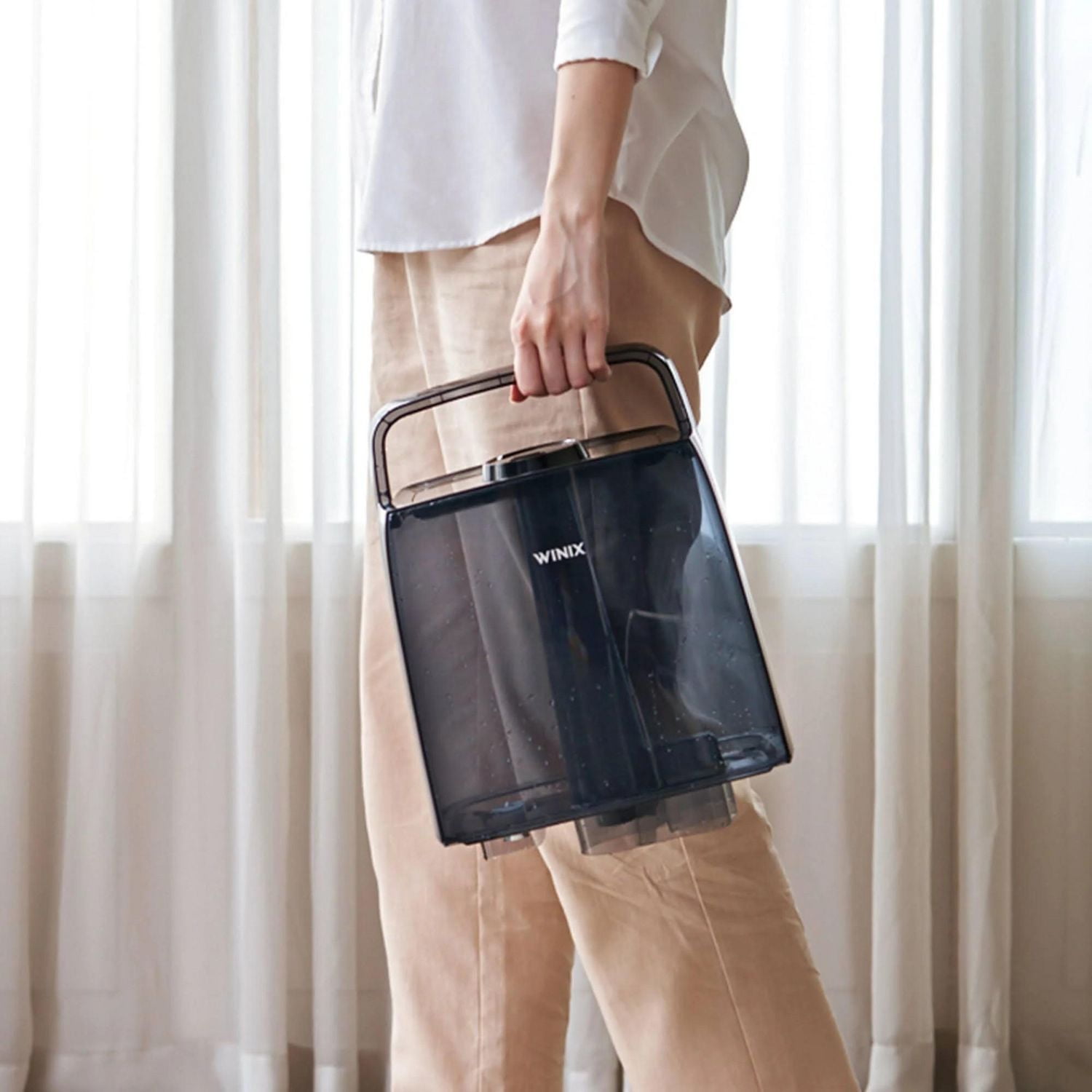 WINIX L200 2 Gallon Ultrasonic Humidifier with LightCelTM Technology