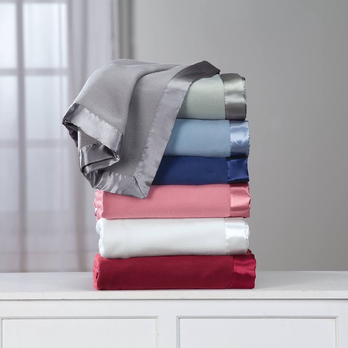 OakRidge Fleece Blanket with Luxurious Satin Binding Edges, Lightweight & Machine Washable | Blue, King