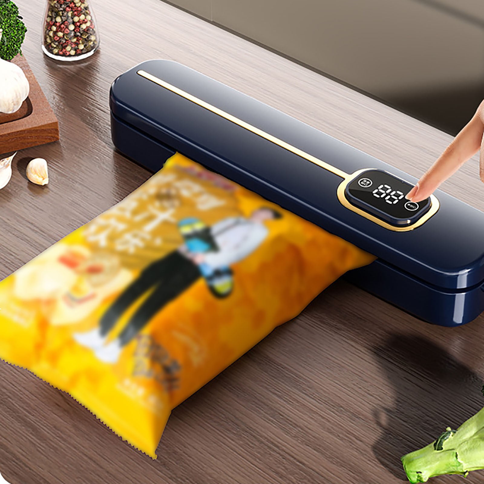 Kitchen Sealer Chip Bag Sealer Handheld Bag Heat Vacuum Sealer Portable Bag Resealer Mini Sealing Machine for Plastic Bags Chip Bags Food Storage, Kitchen Essentials Clearance Sale