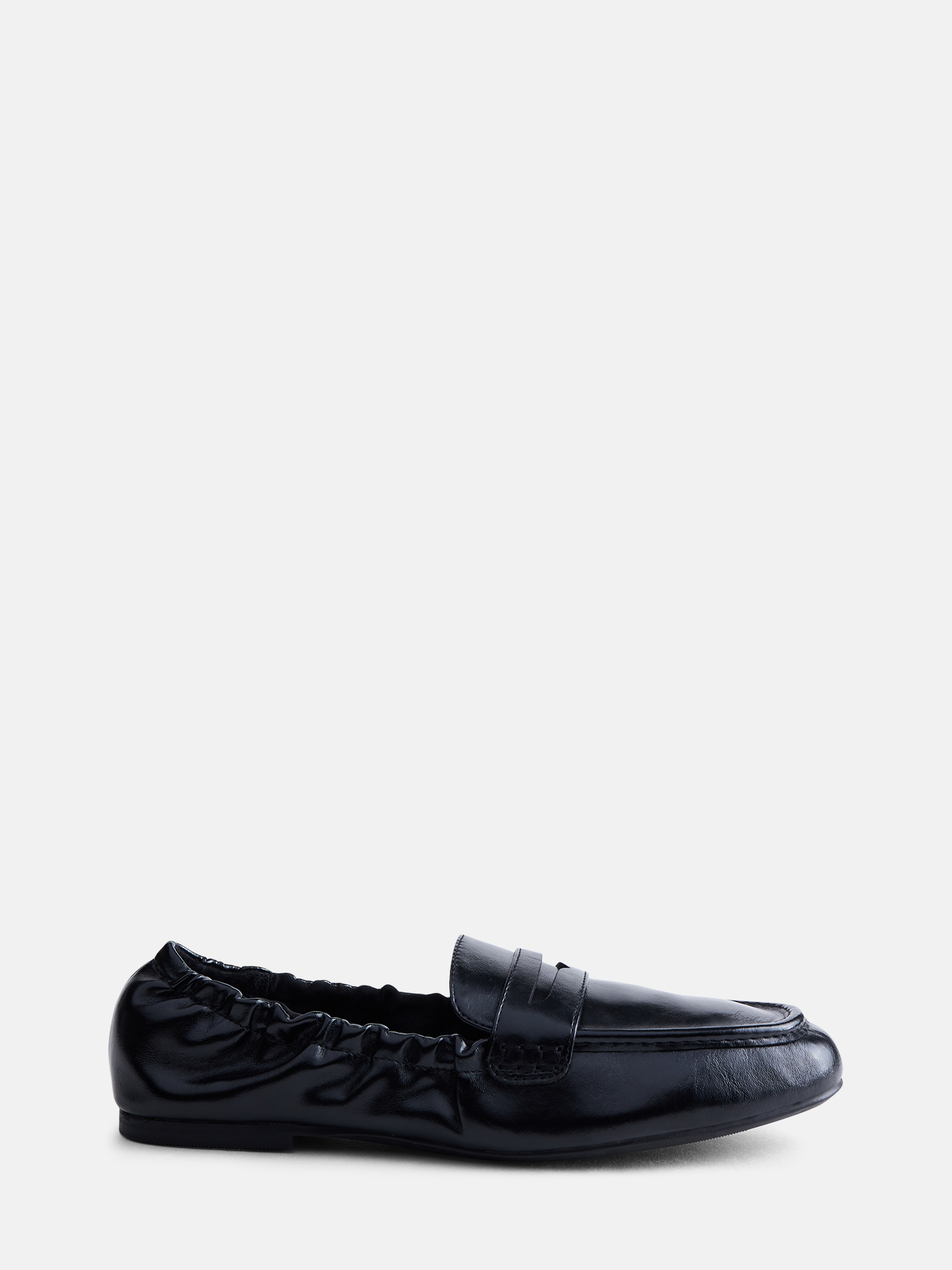 Scenario Women's Faux Leather Scrunch Loafers photo 2