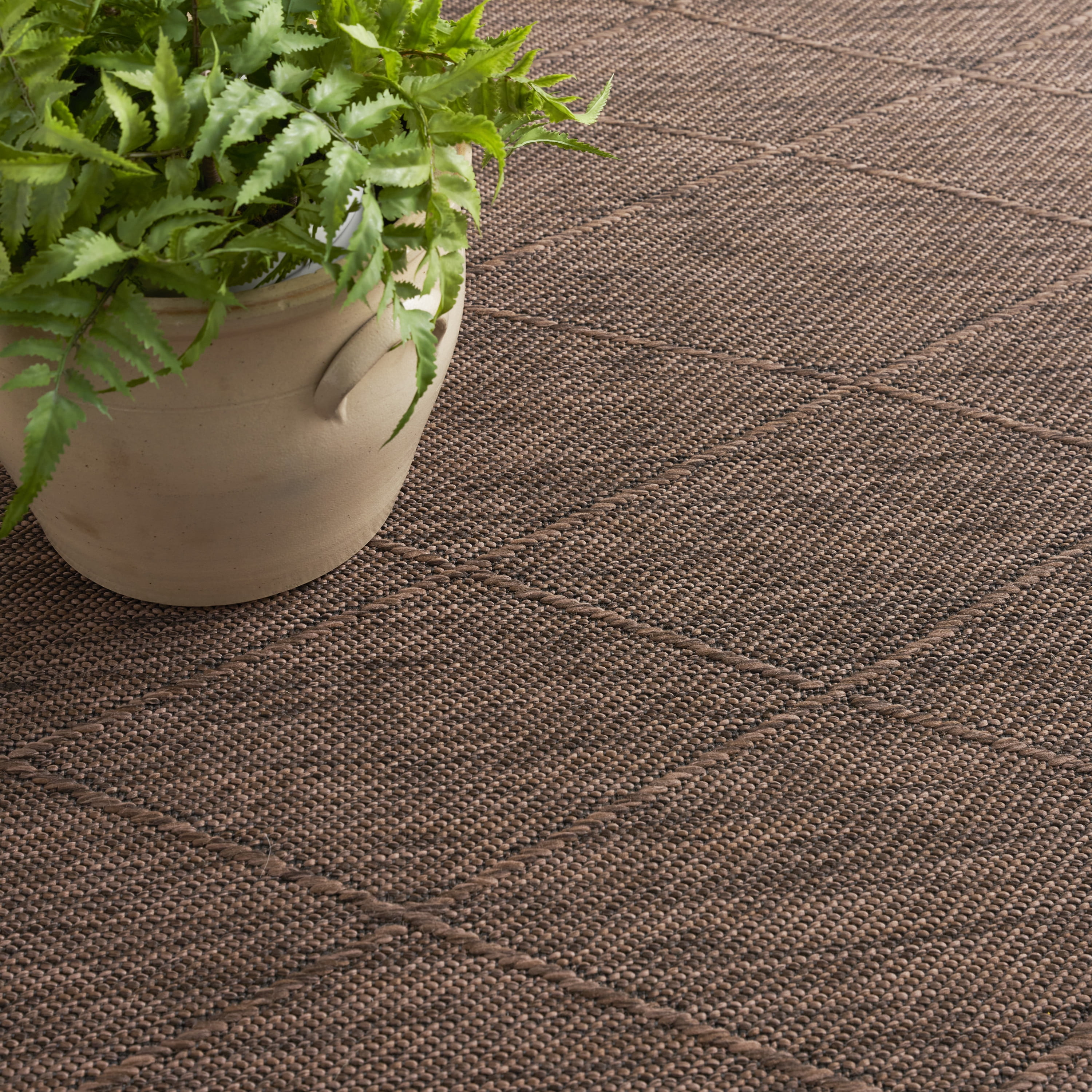 Nourison Washable Solutions Indoor/Outdoor Mocha 4' x 6' Area Rug (4x6)