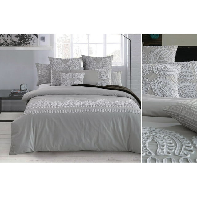 Johnson Home 7 Piece 300 Thread Count Fashion Bedding Set Ribbon Maze (King)