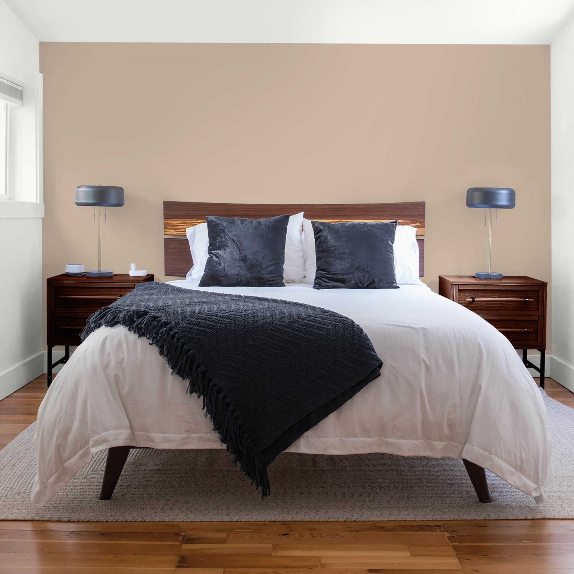 Glidden Spred Notorious / Brown, Flat Interior Paint with Primer, 1 Gallon