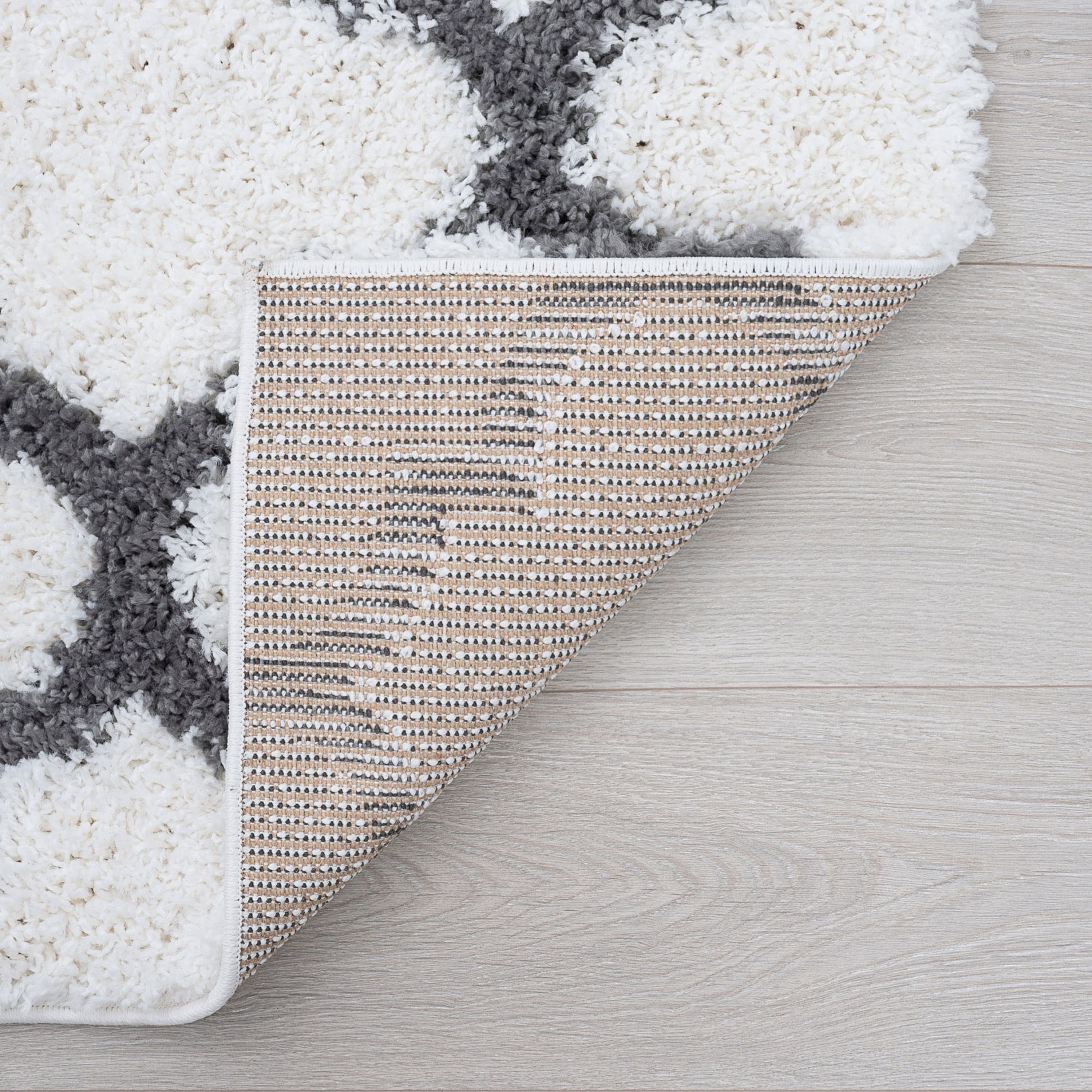 Jersey Shag Transitional Geometric White and Gray Polypropylene Indoor Area Rug, 2'x3' Rectangle