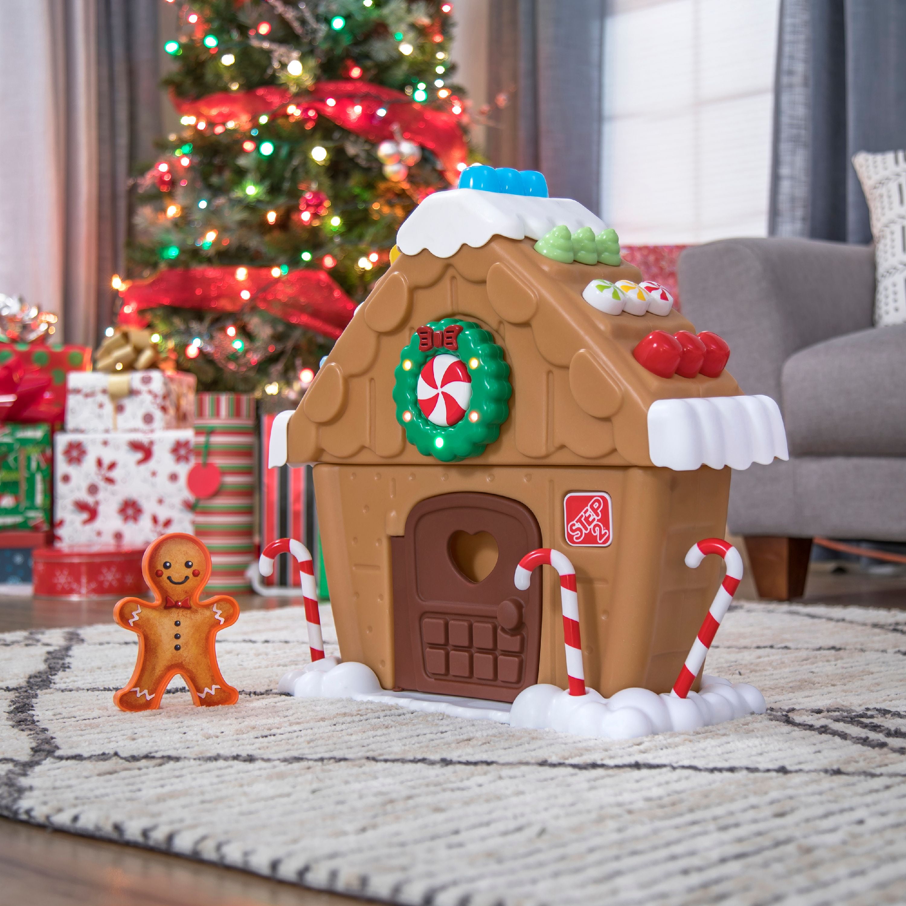 little tikes gingerbread house