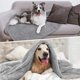 thumbnail image 3 of Manta impermeable para perros PetaMi Fluffy para perros medianos y grandes, 3 of 7
